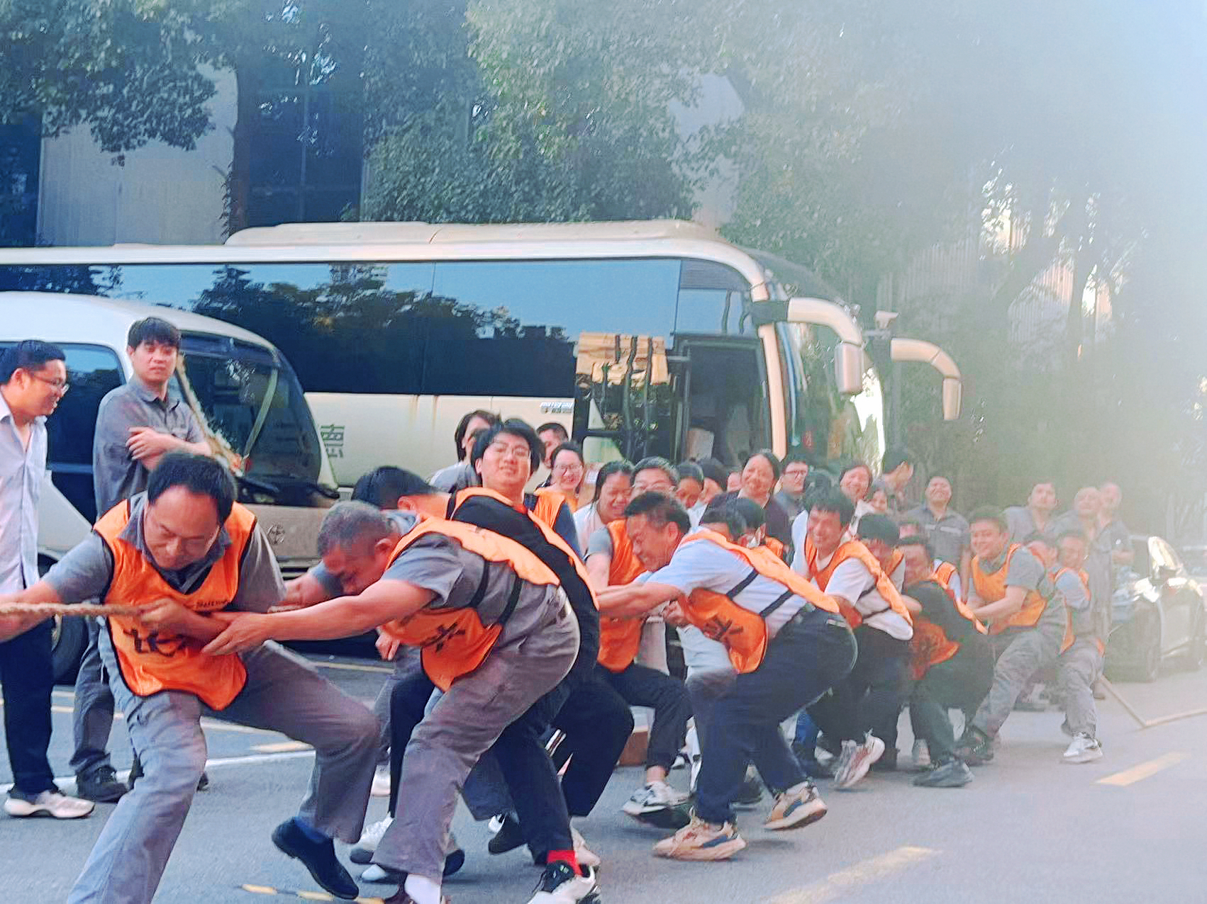 燃爆suncitygroup太阳集团官方网站总部园区！女子组首秀亮眼，这场拔河角逐尘埃落定